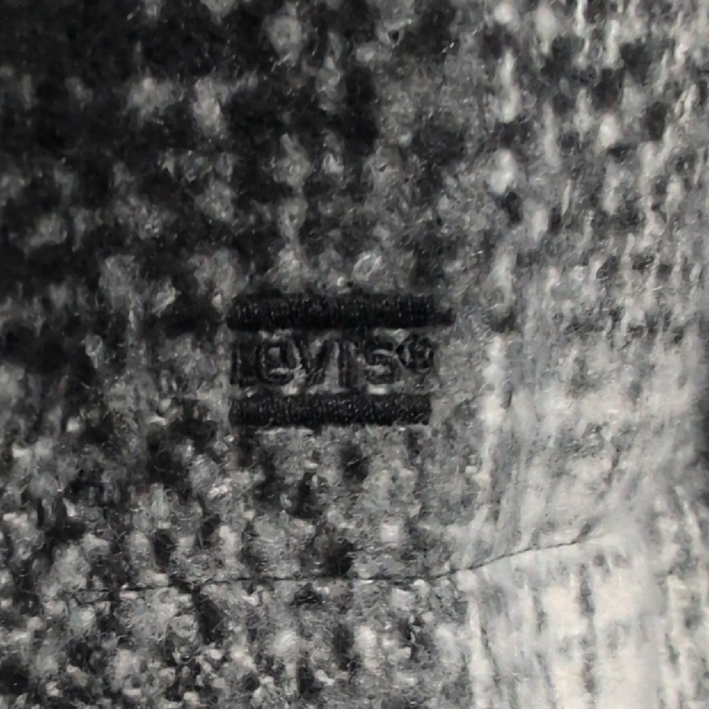 CLEARANCE!!! Women's Levi's Wool Puffer Jacket Size medium - Picture 3 of 13